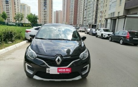 Renault Kaptur I рестайлинг, 2018 год, 1 600 000 рублей, 3 фотография