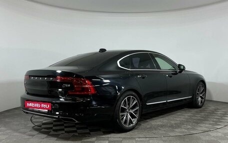 Volvo S90 II рестайлинг, 2017 год, 3 000 000 рублей, 5 фотография