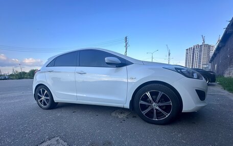 Hyundai i30 II рестайлинг, 2012 год, 1 100 000 рублей, 4 фотография