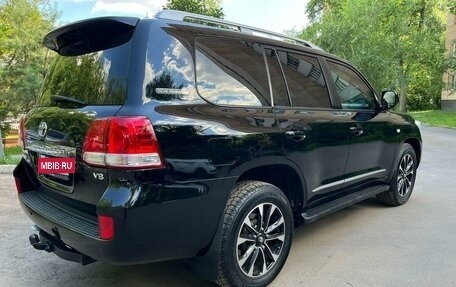 Toyota Land Cruiser 200, 2011 год, 3 900 000 рублей, 4 фотография