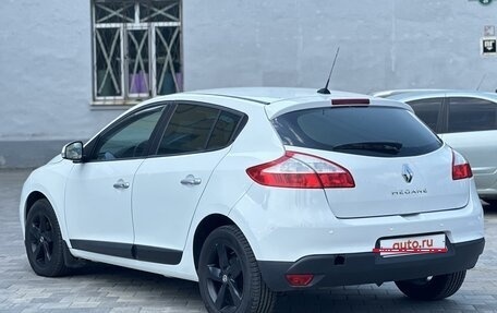 Renault Megane III, 2013 год, 780 000 рублей, 3 фотография