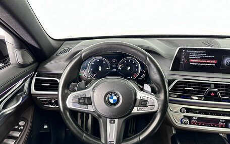 BMW 7 серия, 2018 год, 3 597 000 рублей, 13 фотография