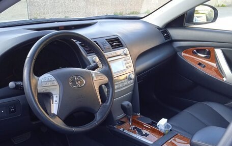 Toyota Camry, 2011 год, 2 350 000 рублей, 6 фотография