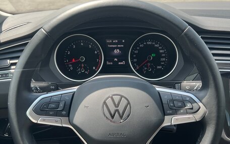 Volkswagen Tiguan II, 2021 год, 2 949 000 рублей, 19 фотография