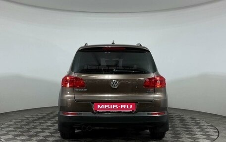 Volkswagen Tiguan I, 2014 год, 2 000 000 рублей, 6 фотография