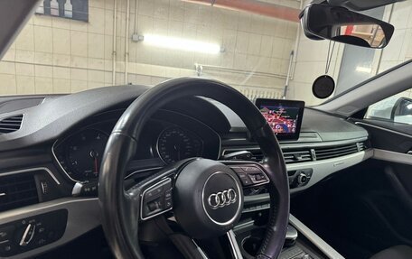 Audi A4, 2018 год, 2 200 000 рублей, 5 фотография