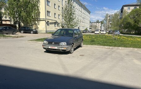 Volkswagen Golf III, 1993 год, 110 000 рублей, 2 фотография