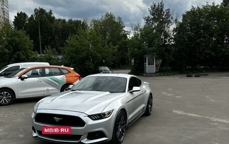 Ford Mustang VI рестайлинг, 2015 год, 2 650 000 рублей, 6 фотография