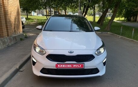 KIA cee'd III, 2019 год, 1 750 000 рублей, 2 фотография