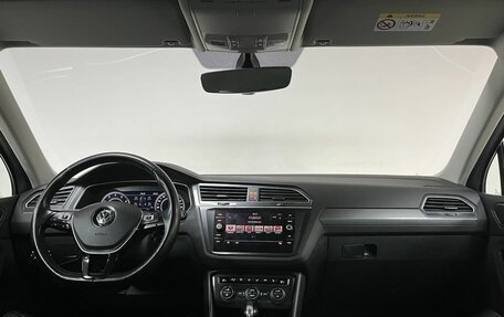 Volkswagen Tiguan II, 2018 год, 2 560 000 рублей, 12 фотография