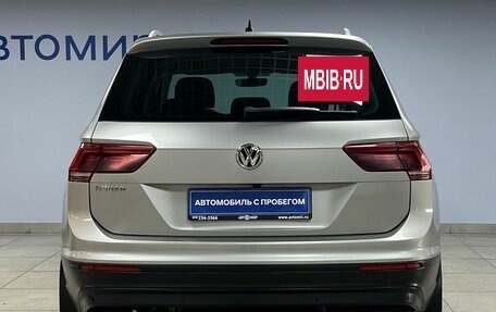 Volkswagen Tiguan II, 2018 год, 2 560 000 рублей, 6 фотография