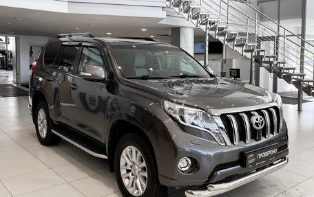 Toyota Land Cruiser Prado 150 рестайлинг 2, 2017 год, 4 345 000 рублей, 3 фотография