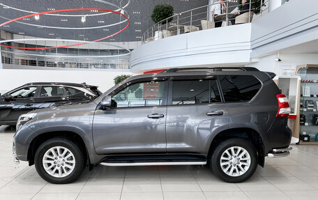 Toyota Land Cruiser Prado 150 рестайлинг 2, 2017 год, 4 345 000 рублей, 8 фотография