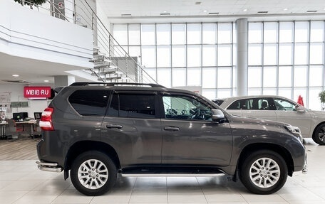 Toyota Land Cruiser Prado 150 рестайлинг 2, 2017 год, 4 345 000 рублей, 4 фотография