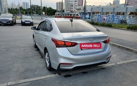 Hyundai Solaris II рестайлинг, 2018 год, 1 100 000 рублей, 4 фотография