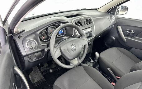 Renault Logan II, 2017 год, 789 000 рублей, 9 фотография