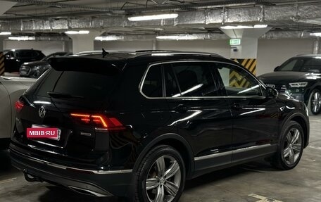 Volkswagen Tiguan II, 2018 год, 2 790 000 рублей, 23 фотография