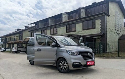 Hyundai H-1 II рестайлинг, 2019 год, 5 000 000 рублей, 1 фотография