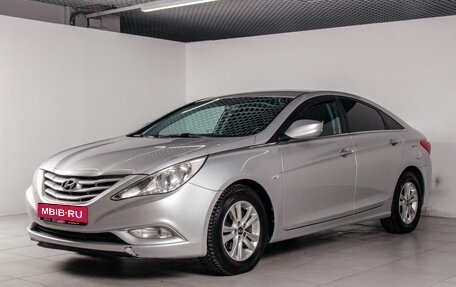 Hyundai Sonata VI, 2011 год, 1 299 000 рублей, 1 фотография