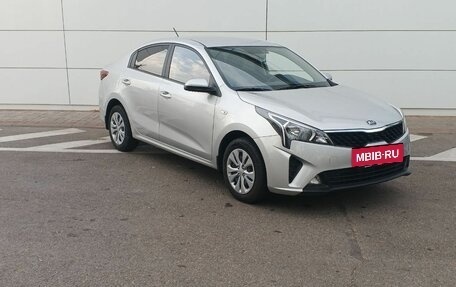 KIA Rio IV, 2021 год, 1 780 000 рублей, 3 фотография