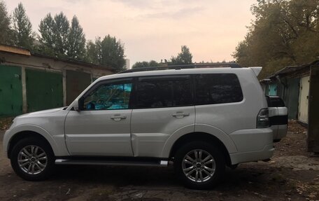 Mitsubishi Pajero IV, 2014 год, 3 000 000 рублей, 18 фотография