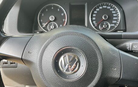Volkswagen Touran III, 2010 год, 990 000 рублей, 7 фотография
