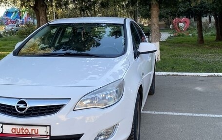 Opel Astra J, 2011 год, 730 000 рублей, 4 фотография