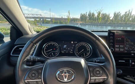 Toyota Camry, 2021 год, 3 620 000 рублей, 10 фотография