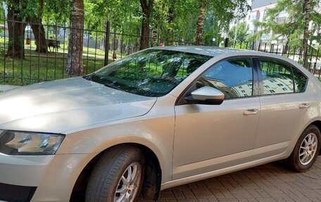 Skoda Octavia, 2014 год, 1 250 000 рублей, 2 фотография