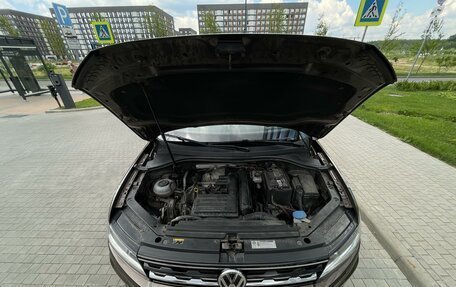 Volkswagen Tiguan II, 2018 год, 2 790 000 рублей, 3 фотография