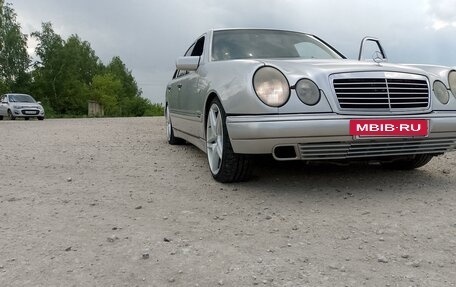 Mercedes-Benz E-Класс, 1997 год, 480 000 рублей, 3 фотография
