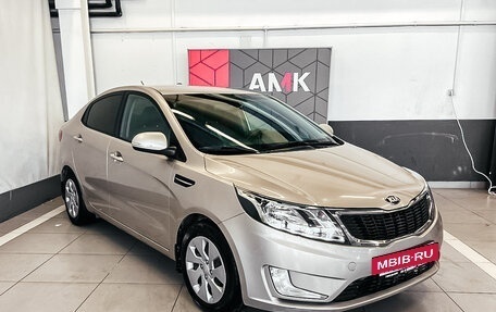 KIA Rio III рестайлинг, 2013 год, 962 700 рублей, 2 фотография