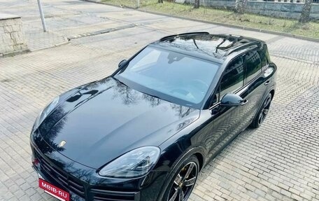 Porsche Cayenne III, 2019 год, 14 700 000 рублей, 2 фотография