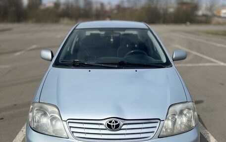 Toyota Corolla, 2004 год, 570 000 рублей, 2 фотография