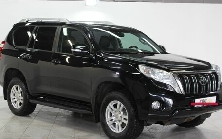 Toyota Land Cruiser Prado 150 рестайлинг 2, 2014 год, 3 469 000 рублей, 3 фотография