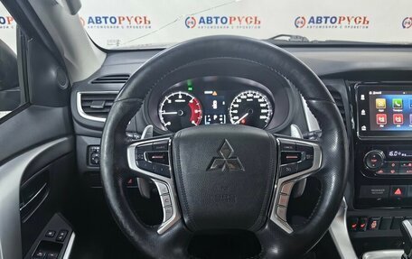 Mitsubishi Pajero Sport III рестайлинг, 2018 год, 3 211 000 рублей, 13 фотография