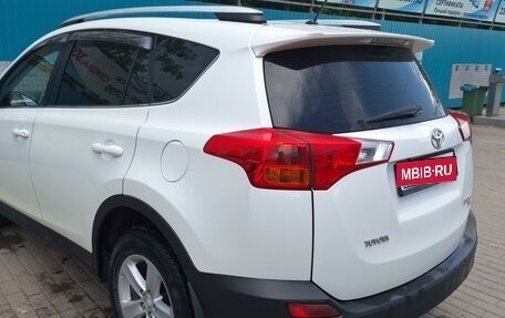 Toyota RAV4, 2013 год, 2 050 000 рублей, 3 фотография