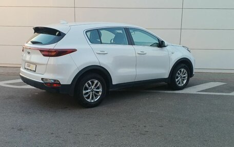 KIA Sportage IV рестайлинг, 2019 год, 2 200 000 рублей, 6 фотография