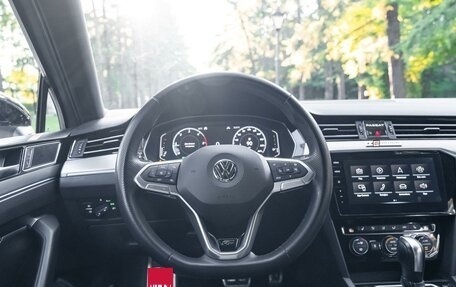 Volkswagen Passat B8 рестайлинг, 2019 год, 4 200 000 рублей, 18 фотография