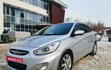 Hyundai Solaris II рестайлинг, 2014 год, 890 000 рублей, 3 фотография