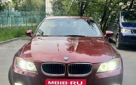 BMW 3 серия, 2011 год, 1 050 000 рублей, 3 фотография
