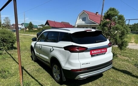 Geely Atlas, 2022 год, 2 500 000 рублей, 6 фотография