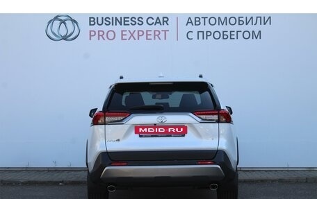 Toyota RAV4, 2024 год, 5 950 000 рублей, 5 фотография