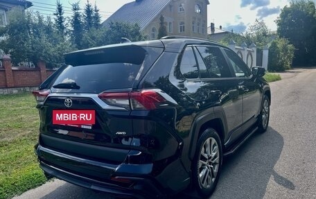 Toyota RAV4, 2020 год, 4 000 000 рублей, 5 фотография