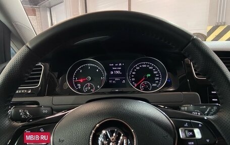 Volkswagen Golf VII, 2018 год, 1 733 000 рублей, 10 фотография
