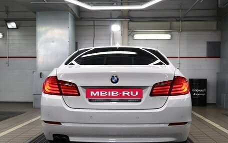 BMW 5 серия, 2011 год, 1 950 000 рублей, 4 фотография