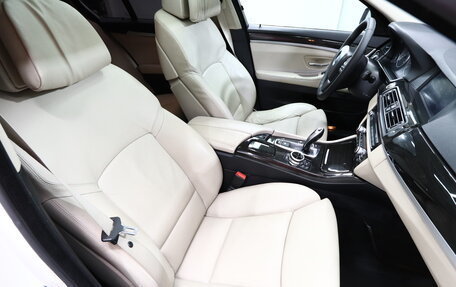 BMW 5 серия, 2011 год, 1 950 000 рублей, 20 фотография
