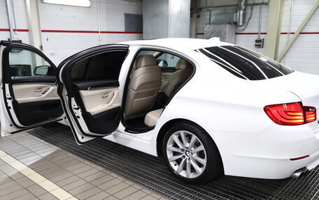 BMW 5 серия, 2011 год, 1 950 000 рублей, 12 фотография