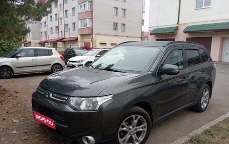 Mitsubishi Outlander III рестайлинг 3, 2014 год, 2 090 000 рублей, 1 фотография