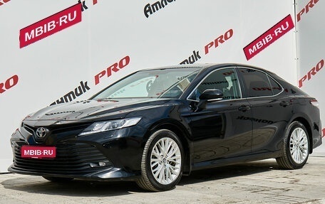 Toyota Camry, 2018 год, 2 795 000 рублей, 1 фотография